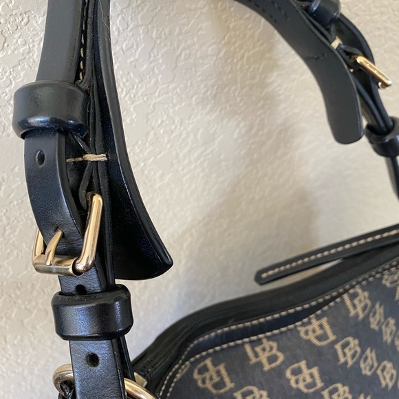 DOONEY & BOURKE DB SIGNATURE Gray HOBO SHOULDER BAG - Picture 7 of 9
